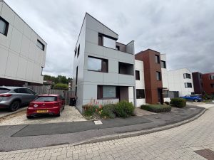 Milland Way, Oxley Park, MK4