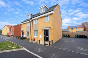 Vendeen Grove, Whitehouse, MK8