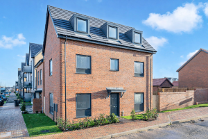 Off Calverton Lane, Whitehouse Park, MK8