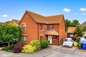 Honey Hill Drive, Deanshanger, MK19