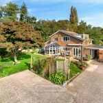 Charming house with garden and conservatory view