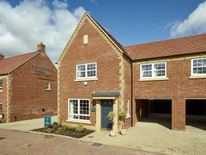 Station Road, Bow Brickhill, MK17